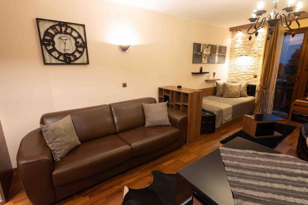 Apartman W *